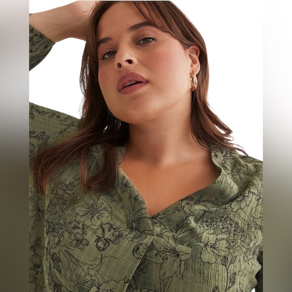 NWOT, Penningtons, Plus Size Tunic Blouse With Balloon Sleeves, 2X, Green - Picture 3 of 8